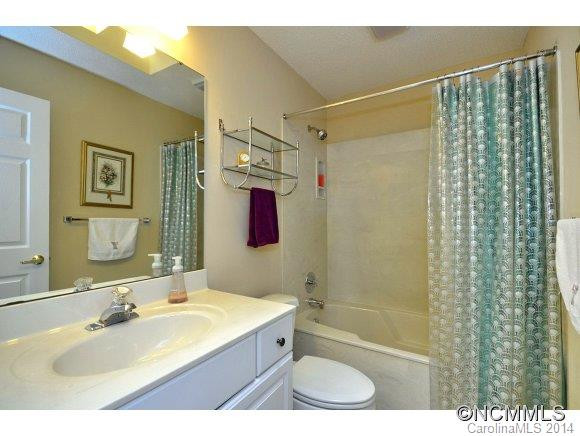 416 Ledgemont Court - Photo 14