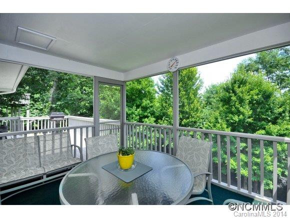 416 Ledgemont Court - Photo 15