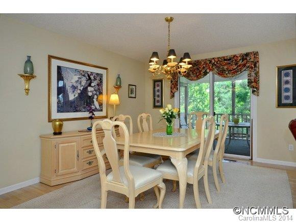 416 Ledgemont Court - Photo 6
