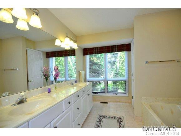 416 Ledgemont Court - Photo 10