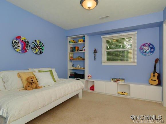82 Woodbury - Photo 17