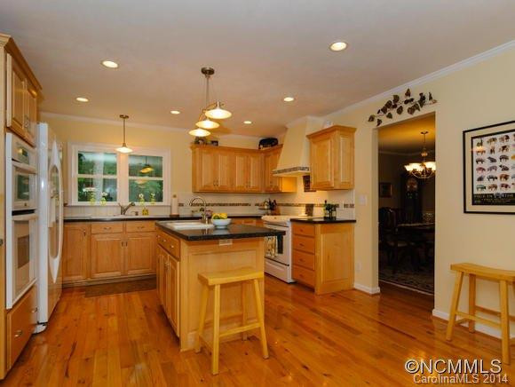 82 Woodbury - Photo 7