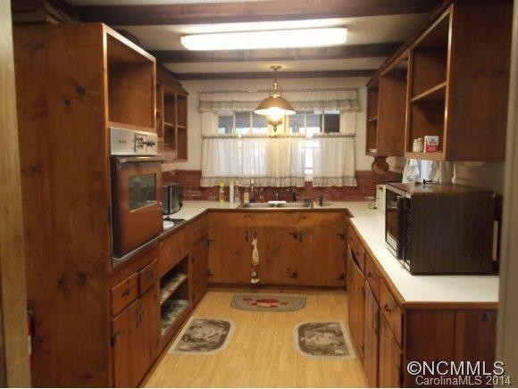 3676 Asheville Highway - Photo 2