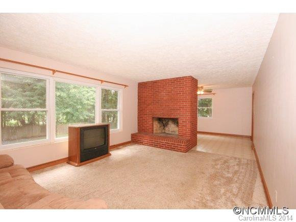 225 Morgan Rd - Photo 3