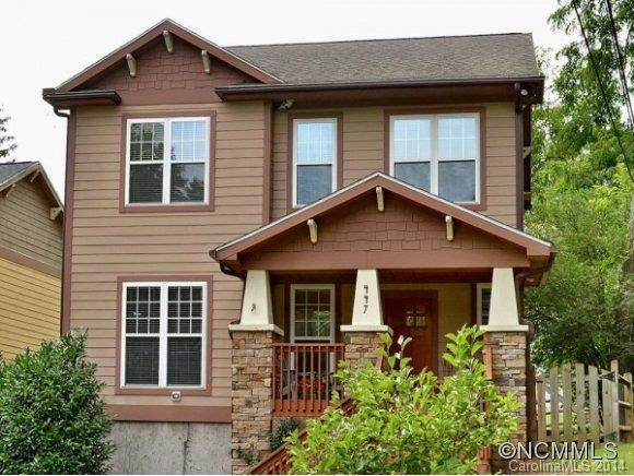 447 RIVERVIEW DR