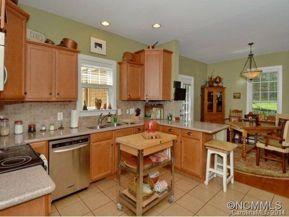 447 RIVERVIEW DR - Photo 11