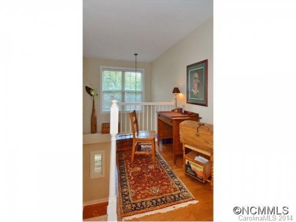 447 RIVERVIEW DR - Photo 12