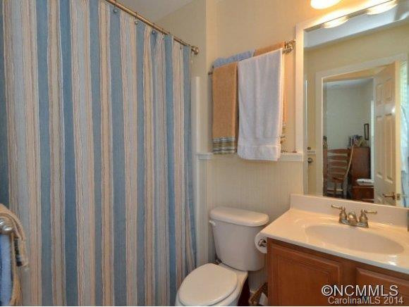 447 RIVERVIEW DR - Photo 14