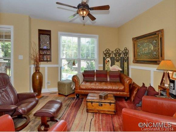 447 RIVERVIEW DR - Photo 6