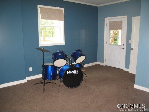 12 Chestnut Terrace - Photo 14