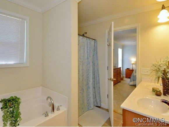 24 BRIAR RIDGE - Photo 10