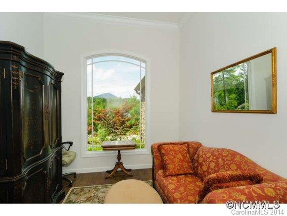 86 Oak Hollow Drive - Photo 4