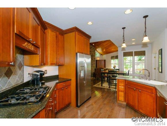 86 Oak Hollow Drive - Photo 8