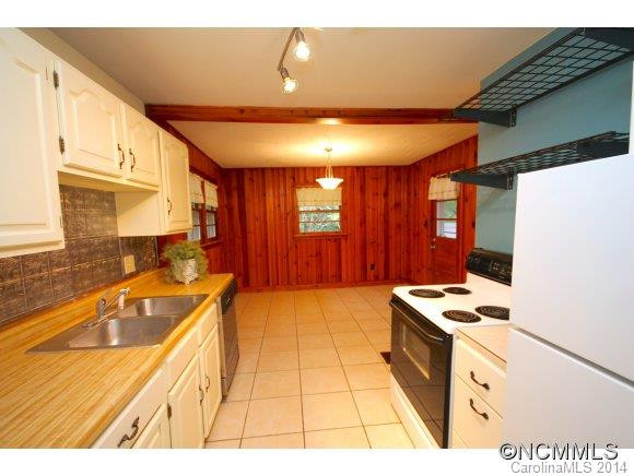19 Robinwood Ave - Photo 15