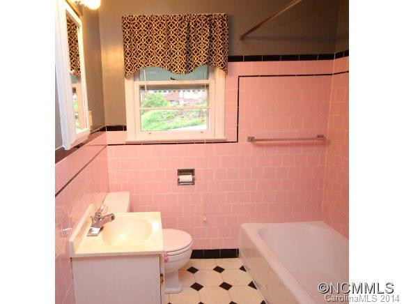 19 Robinwood Ave - Photo 10