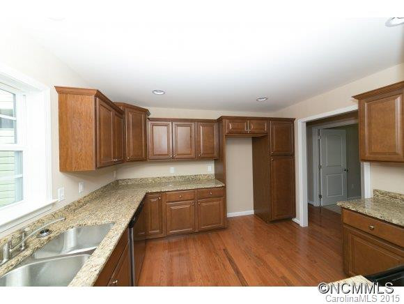 597 Clear Creek Road - Photo 5