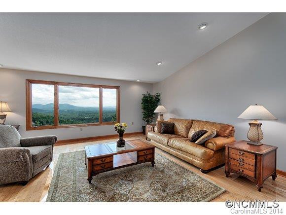 615 Upper Sondley Drive - Photo 3