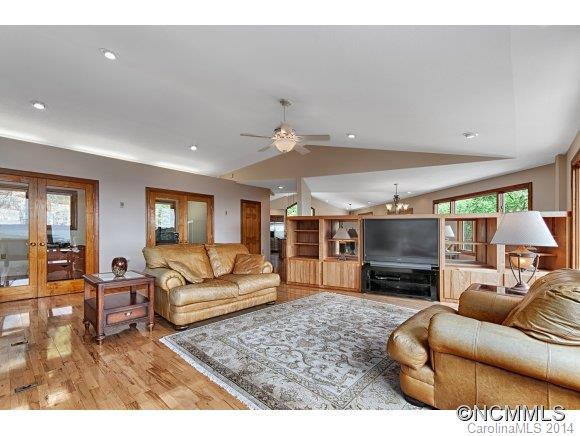 615 Upper Sondley Drive - Photo 5