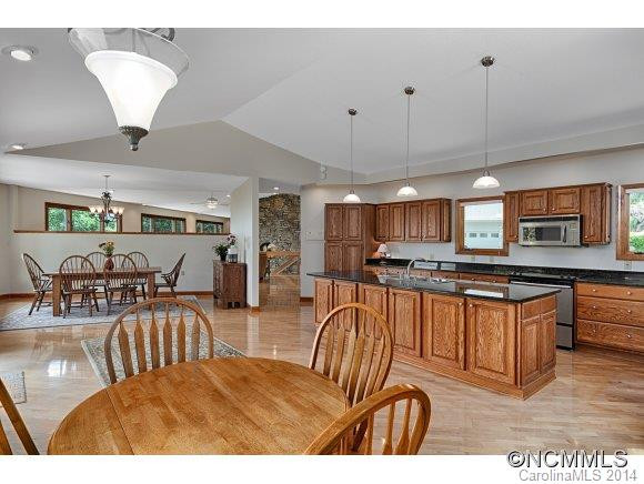 615 Upper Sondley Drive - Photo 8