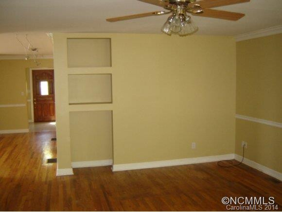 134 Reed Road - Photo 2