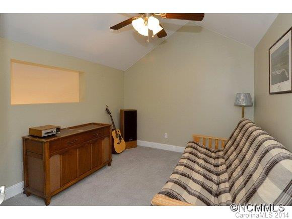 12 Scenic View Drive - Photo 18