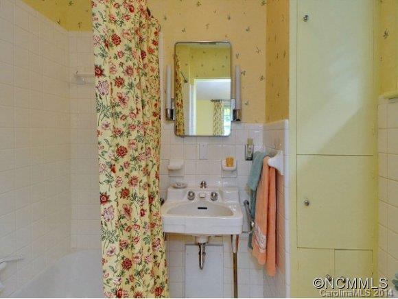 36 EDGELAWN - Photo 13