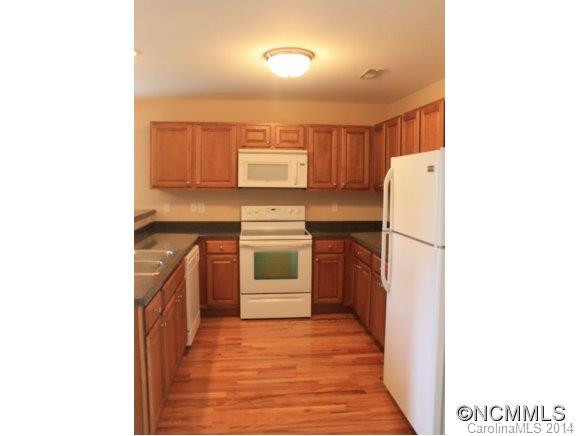 15 Rotunda Circle - Photo 6