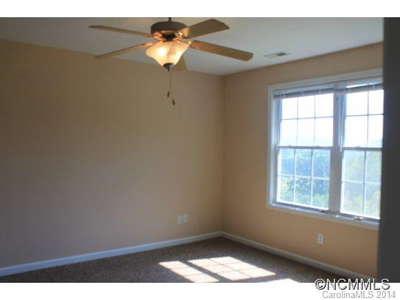15 Rotunda Circle - Photo 7