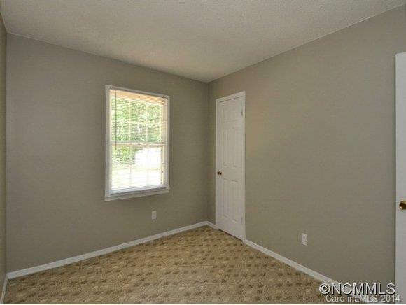 436 CREEKSIDE DRIVE - Photo 11