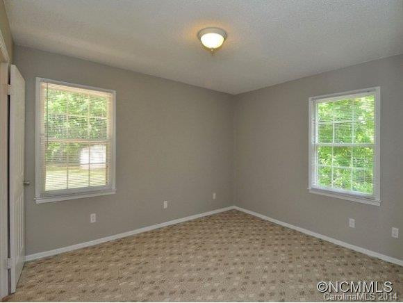 436 CREEKSIDE DRIVE - Photo 7