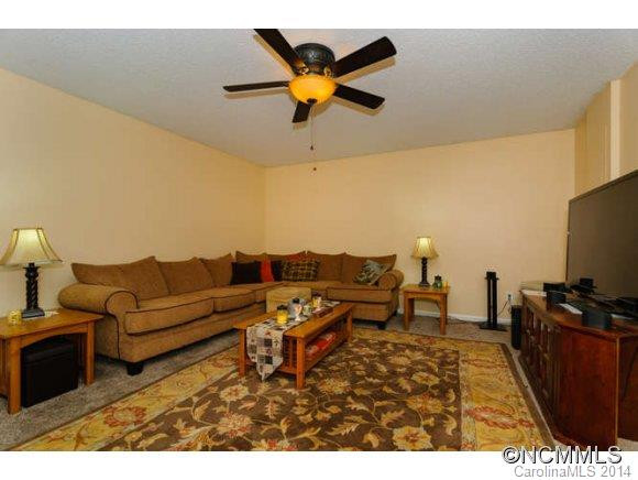 100 Clark Street - Photo 19