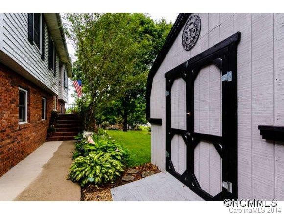 100 Clark Street - Photo 24