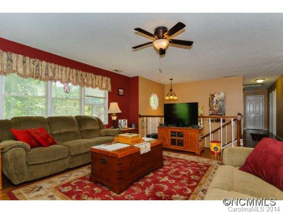 100 Clark Street - Photo 4