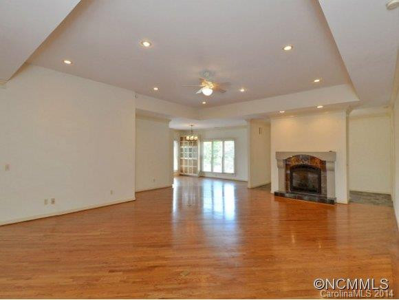 326 STRATFORD ROAD - Photo 8