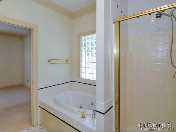 326 STRATFORD ROAD - Photo 10