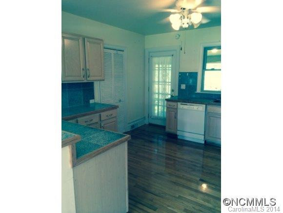 55 Hazelview Drive - Photo 3