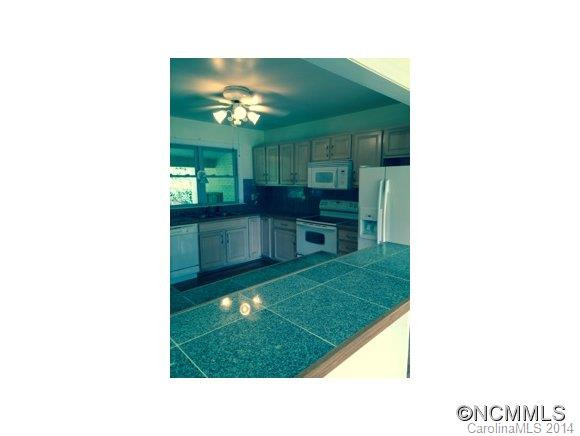 55 Hazelview Drive - Photo 4