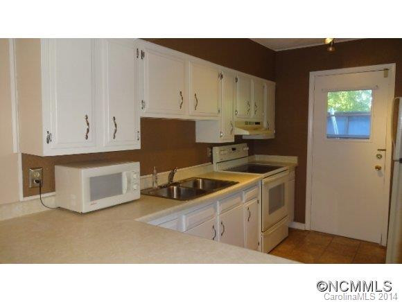 152 COLONY DRIVE - Photo 7