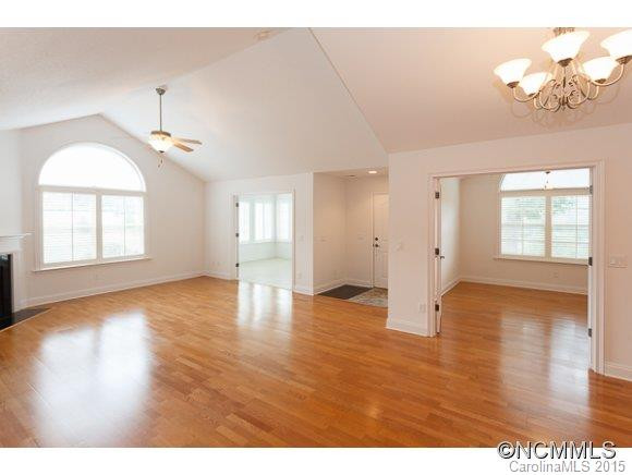 32 Outlook Circle - Photo 3