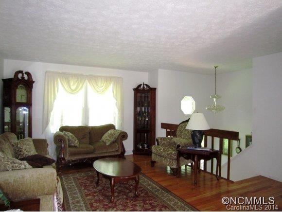 51 Pine Tree Drive - Photo 2