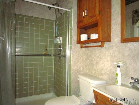 51 Pine Tree Drive - Photo 11