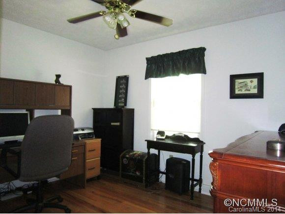 51 Pine Tree Drive - Photo 13