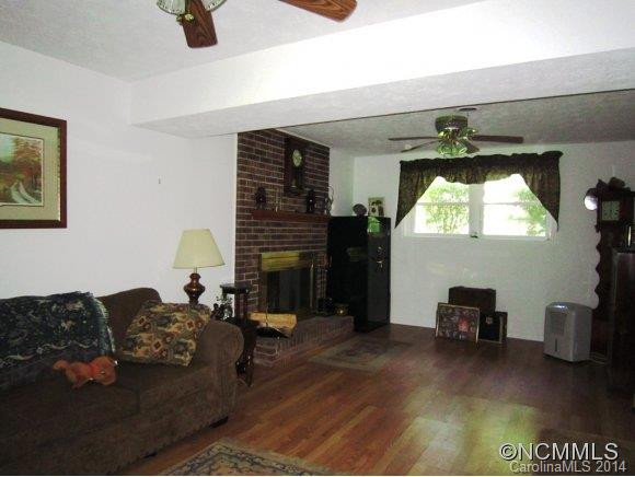 51 Pine Tree Drive - Photo 15