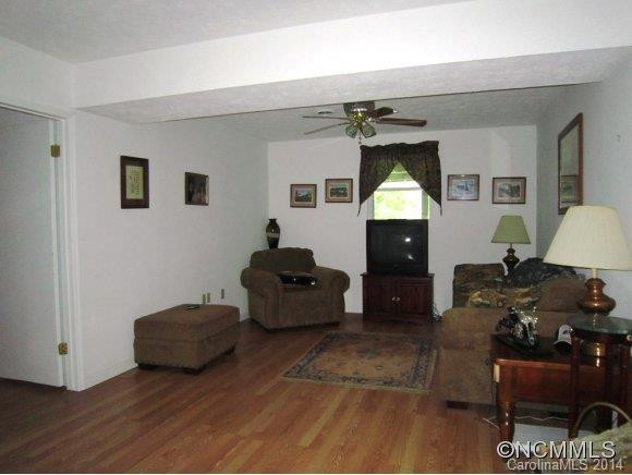 51 Pine Tree Drive - Photo 17