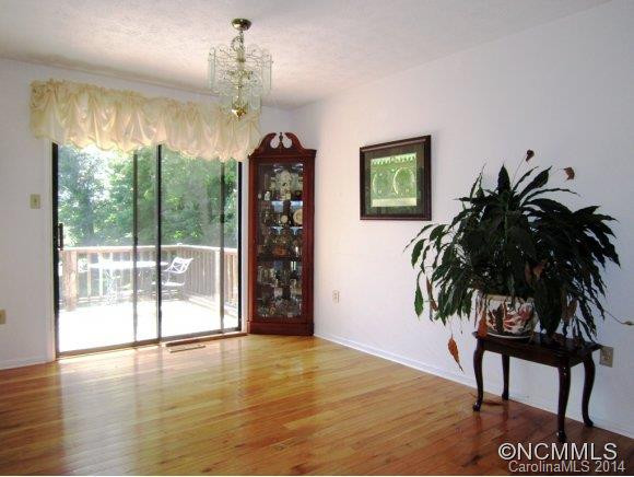 51 Pine Tree Drive - Photo 5