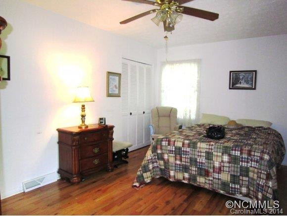 51 Pine Tree Drive - Photo 10