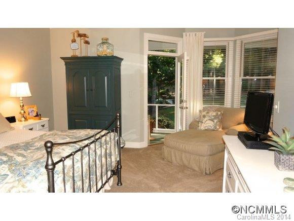 513 Claremont Drive - Photo 13