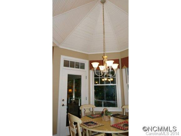 513 Claremont Drive - Photo 9