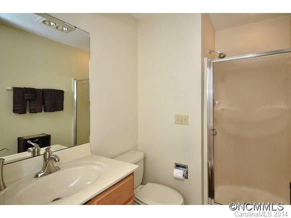 418 Ledgemont Court - Photo 14
