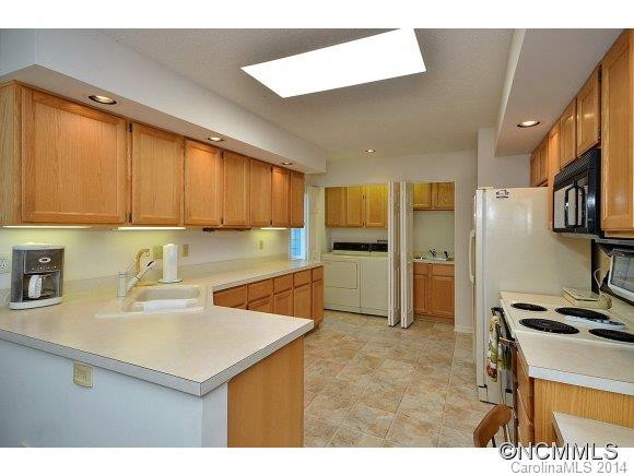 418 Ledgemont Court - Photo 8